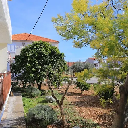 Apartment With A Parking Space - 18116 Trogir